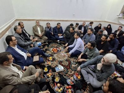 مصوبات شتاب‌بخش به تحول آموزشی در نشست اعضای کانون امام حسین (ع) کوی علوی با نماینده مجلس و مدیران آموزشی