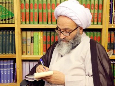 از مسئولین مربوطه و قوه قضائیه درخواست برخورد فوری و قانونی برای خشکاندن ریشه عوامل وحدتشکن دارم