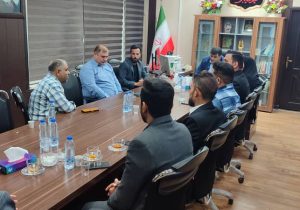 نشست هم‌اندیشی فعالان جوان کوی علوی با فرماندار اهواز؛ تمرکز بر حل مشکلات مناطق محروم