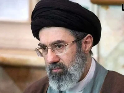 حضرت آیت الله سیدمجتبی خامنه ای سومین رهبر انقلاب اسلامی شدند